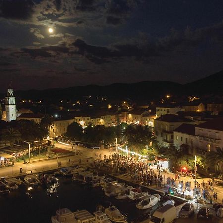 Beautiful Apartment In Vela Luka With Wifi Extérieur photo