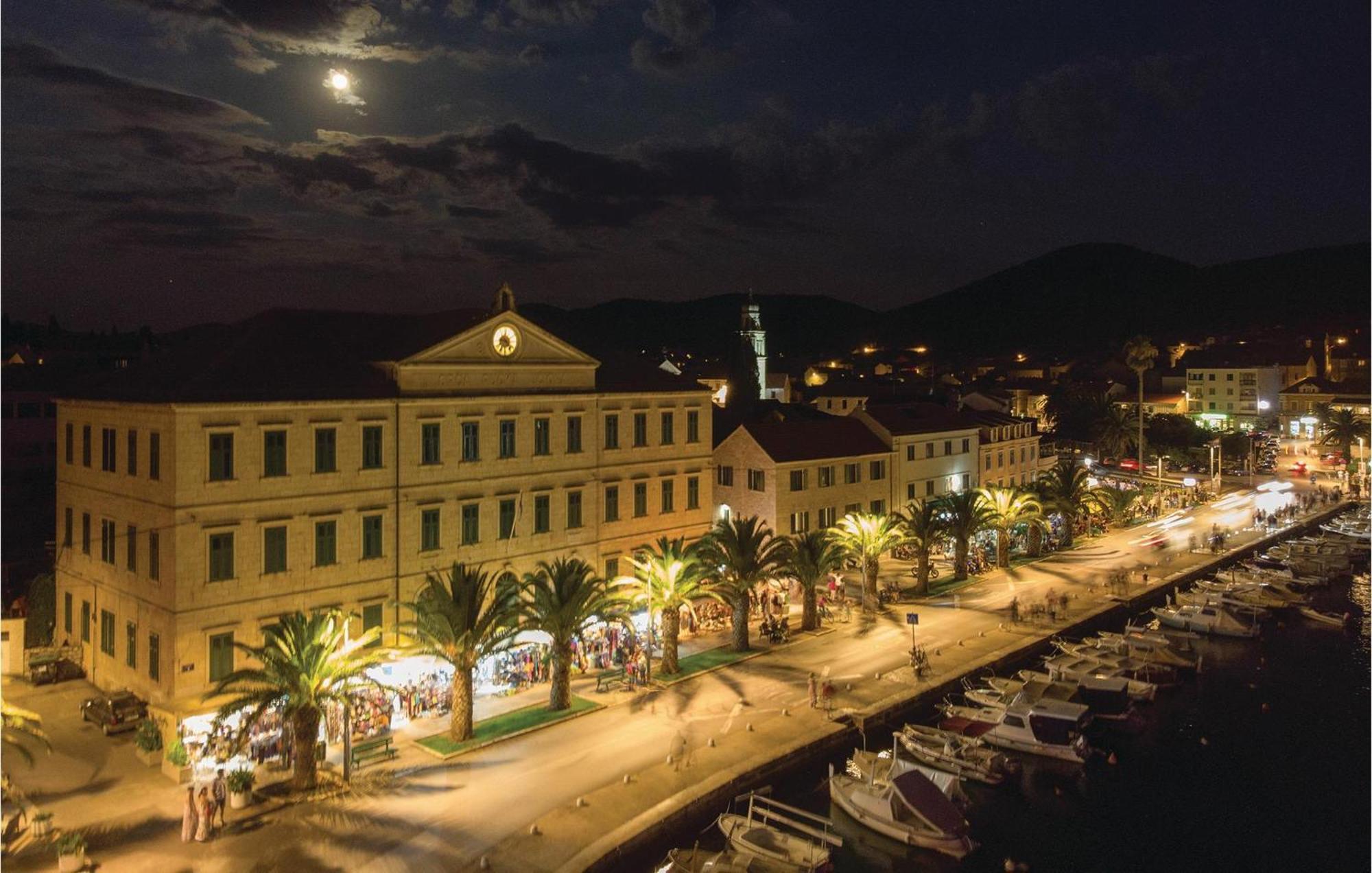Beautiful Apartment In Vela Luka With Wifi Extérieur photo